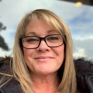 Meet your Posher, Lori